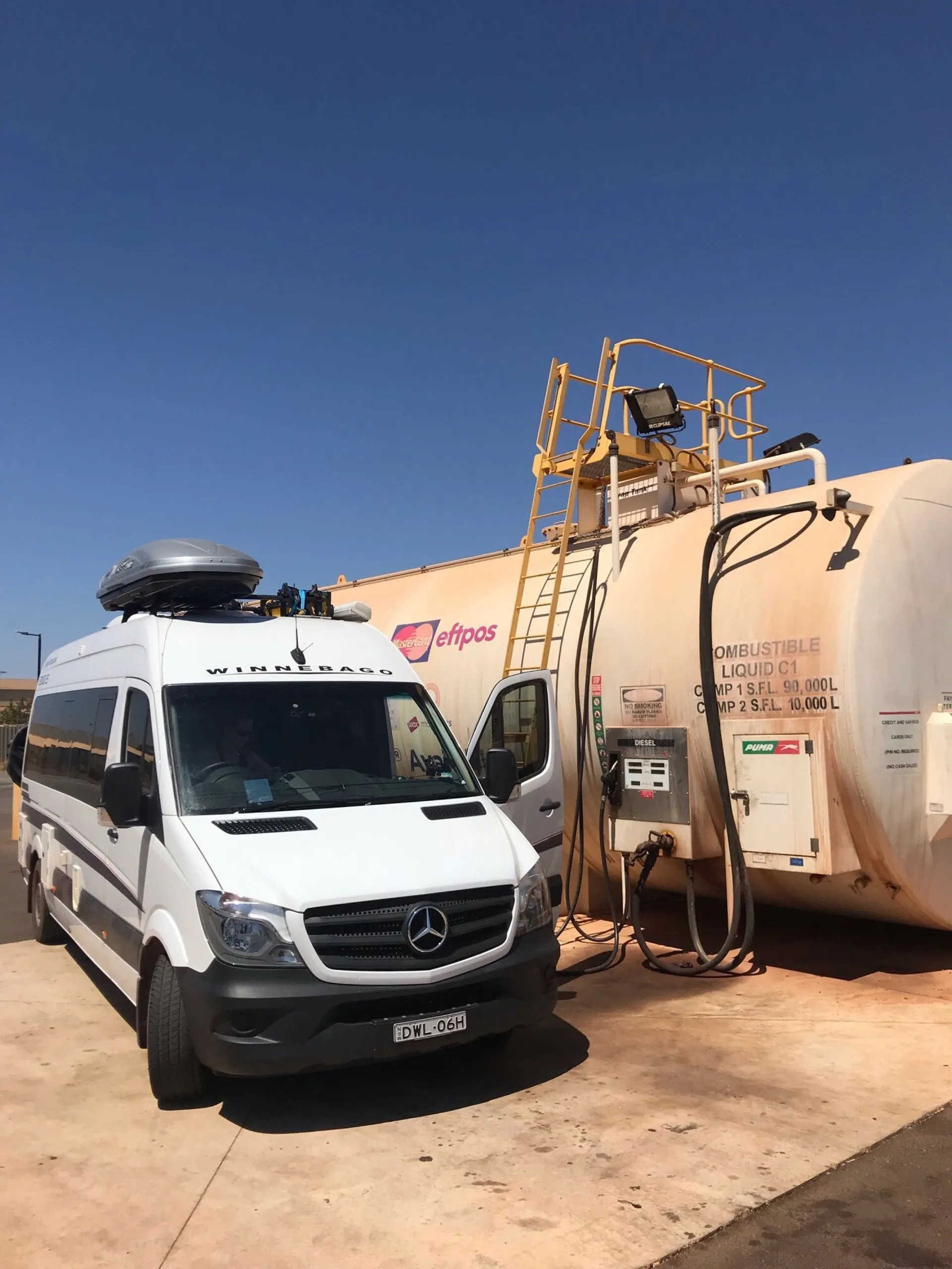 Winnebago fuelling up in remote outback WA